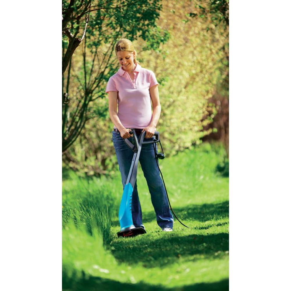 Máy cắt cỏ cầm tay chạy điện Gardena 8845